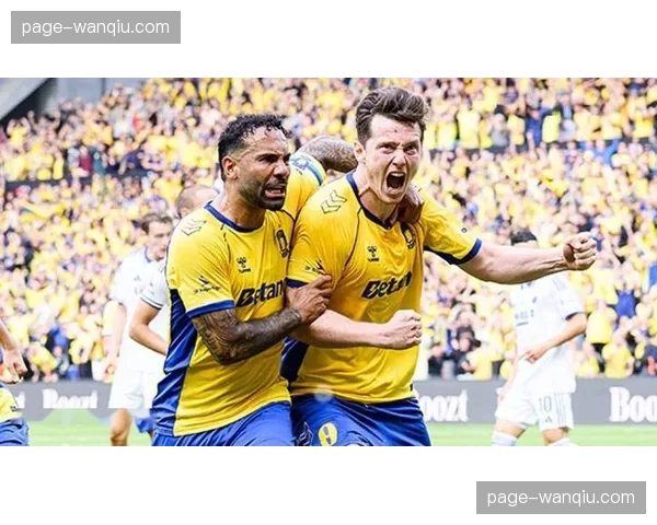 奥格斯堡格雷戈里奇主罚点球命中，沃尔夫斯堡瓦夫罗手球送点